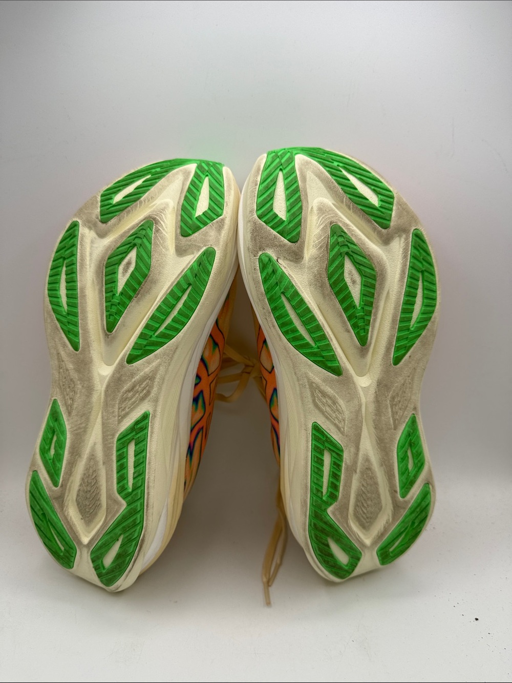 Asics Super Blast 3 men’s 7 approx women’s  8.5 - Peach/ Coral and Rainbow S1 - Picture 5 of 6